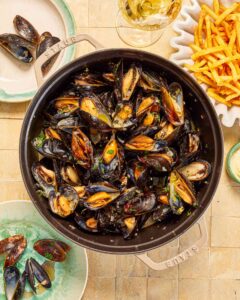 20240225-SEA-MoulesFrites-JenCausey-00-bce1c2dede8c4e27bef3552f0395928d