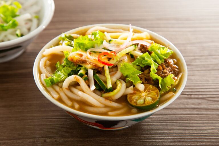 Laksa: Makanan Khas Singapura yang Menggugah Selera