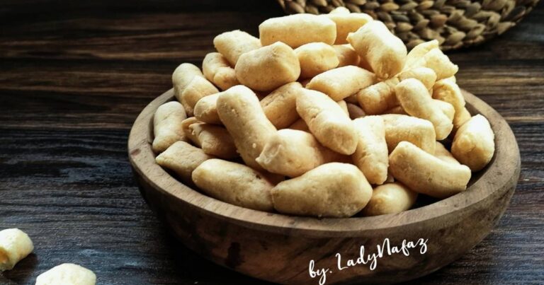 Amplang: Camilan Khas Kalimantan yang Gurih dan Lezat