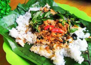 nasi-bakar-tongkol-suwir-kemangi-foto-resep-utama