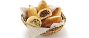 makanan-pirozhki-camilan-tradisional-rusia-yang-lezat-dan-menggoda