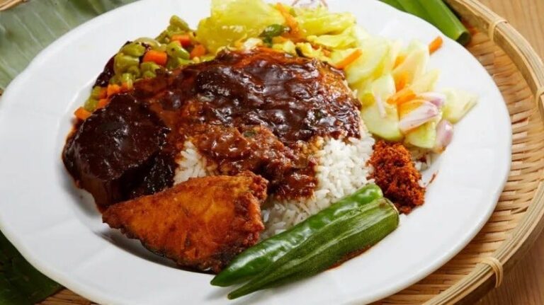 Mengenal Lezatnya Makanan Nasi Kandar: Hidangan Khas Malaysia