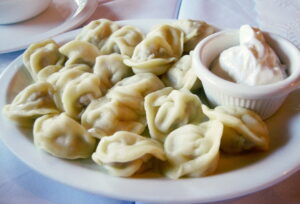 pelmeni-makanan-tradisional-rusia-yang-lezat-dan-menggugah-selera