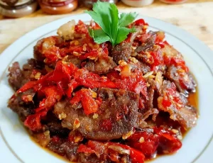 dendeng-balado-camilan-pedas-khas-indonesia-yang-menggoda