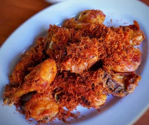 makanan-ayam-goreng-serundeng-lezat-dan-menggugah-selera