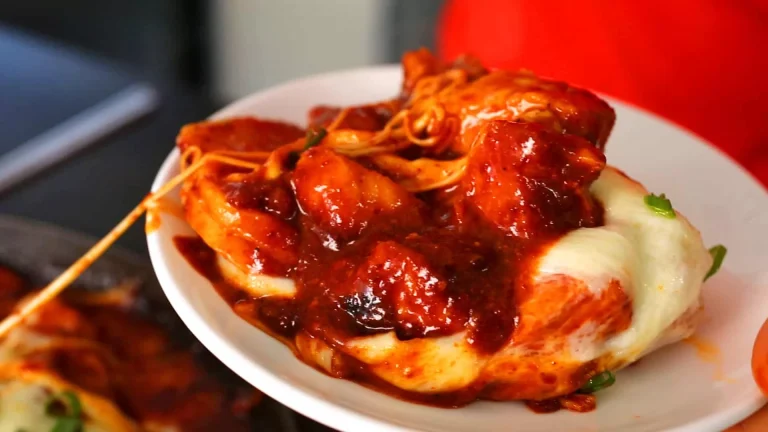 Makanan Buldak: Pedas dan Menggoda dari Korea Selatan