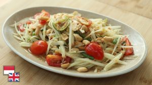 makanan-som-tum-salad-pedas-asli-dari-thailand-yang-segar