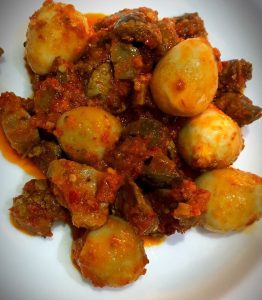 mengenal-lezatnya-makanan-balado-ati-ampela-telur-indonesia