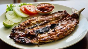 mengenal-lezatnya-makanan-ikan-bandeng-bakar-yang-menggoda