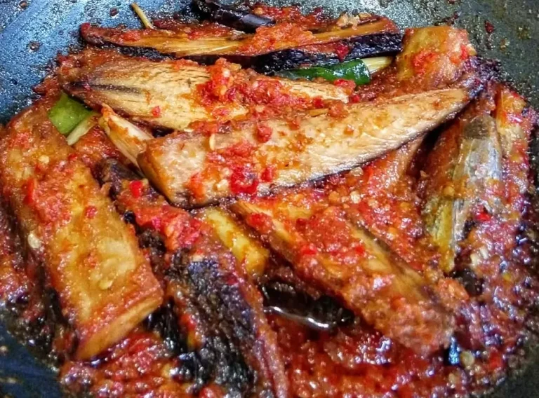Lezatnya Ikan Tongkol Balado: Resep dan Cara Membuatnya