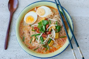 mengenal-lezatnya-makanan-bihun-kuah-yang-menggugah-selera