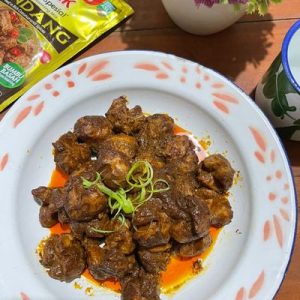 mengenal-lezatnya-makanan-rendang-bakso-yang-menggoda-selera