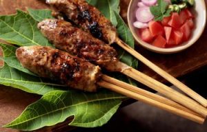 mengenal-lezatnya-sate-kambing-khas-solo-yang-autentik