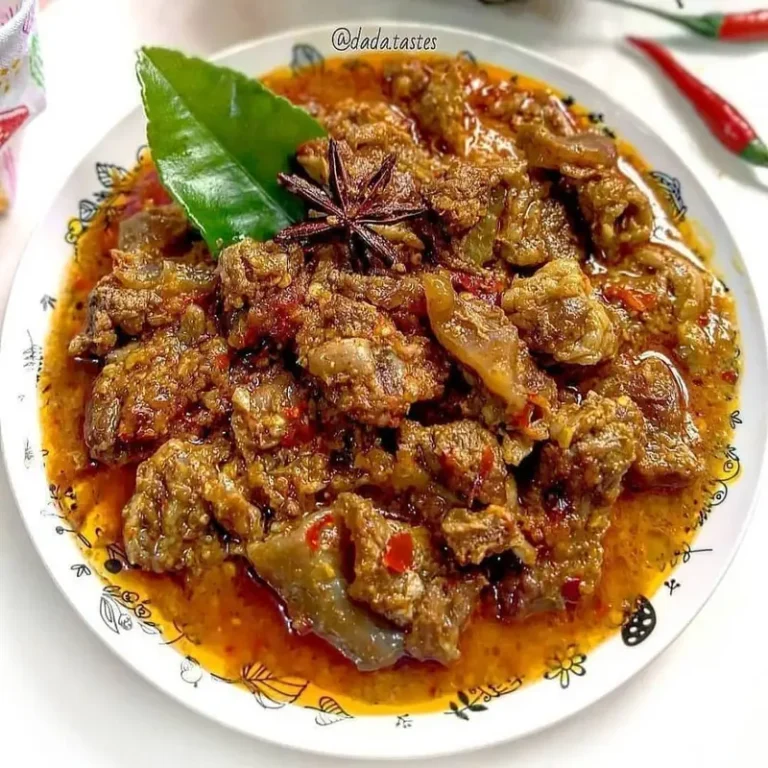 Gulai Daging: Lezatnya Masakan Tradisional Indonesia