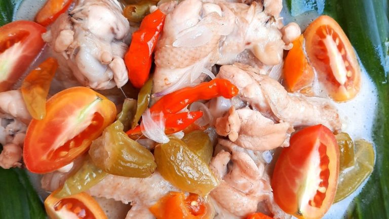 Mengenal Lezatnya Makanan Garang Asem Ayam yang Menggugah Selera
