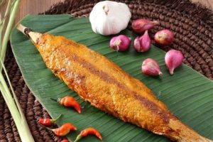 mengenal-lezatnya-makanan-sate-bandeng-yang-menggoda-selera