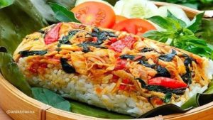 mengenal-lezatnya-nasi-bakar-ayam-suwir-hidangan-khas-indonesia