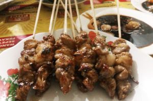 mengenal-lezatnya-sate-kambing-cita-rasa-tradisional-indonesia