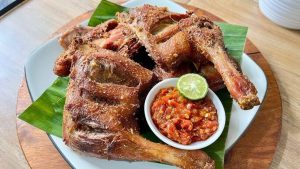 nikmatnya-bebek-goreng-sajian-lezat-dari-dapur-tradisional
