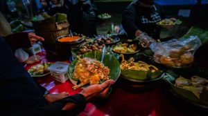 mengenal-lezatnya-makanan-nasi-ayam-hidangan-khas-indonesia