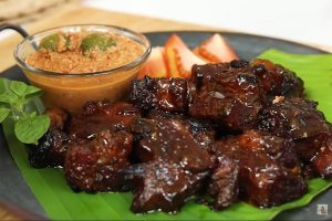 mengenal-rasa-lezat-iga-bakar-lada-hitam-yang-menggoda