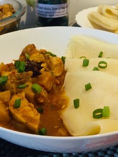 makanan-lempeng-arab-kare-ayam-hidangan-lezat-dan-menggugah-selera