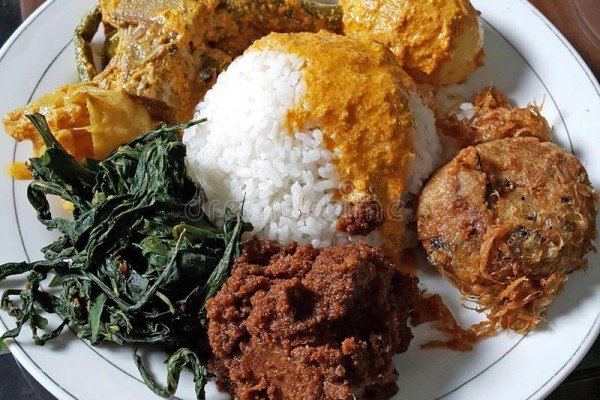 mengenal-lebih-dekat-nasi-rendang-kuliner-khas-minangkabau