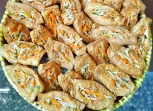 mengenal-lezatnya-makanan-tahu-isi-goreng-yang-menggoda