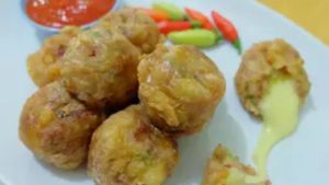 perkedel-mozzarella-camilan-lezat-dengan-keju-leleh-yang-menggoda