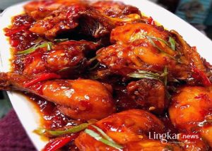 resep-ayam-goreng-pedas-manis-yang-menggoda-selera